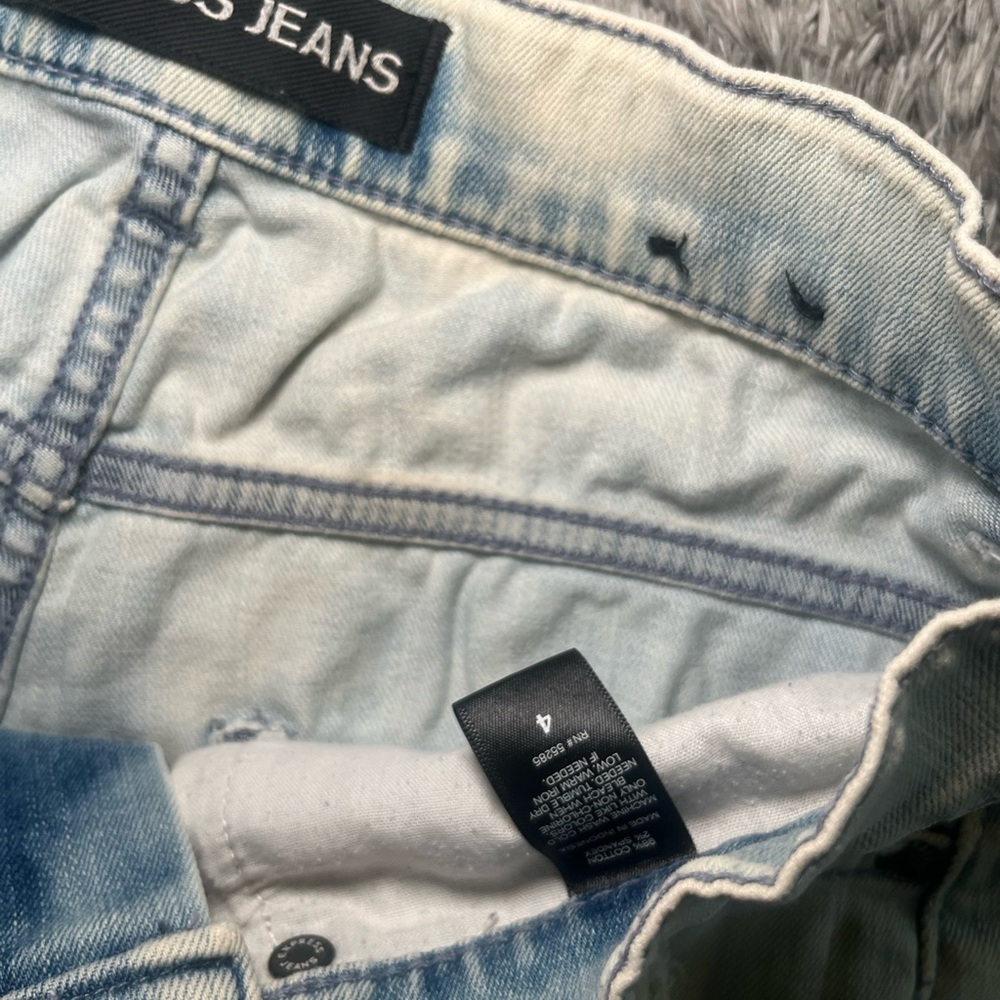 Jean Shorts Ripped - Picture 2 of 3